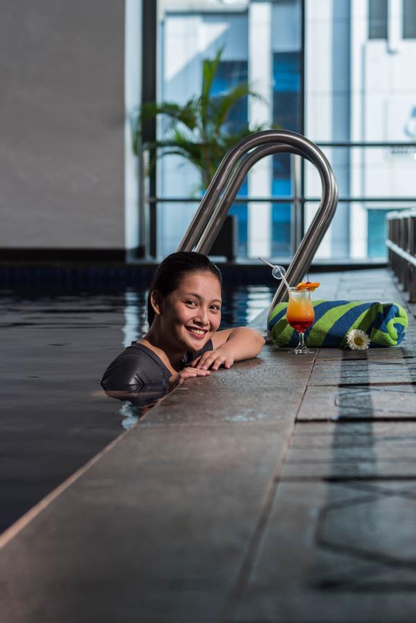 Arthama Hotels Makassar Buitenkant foto